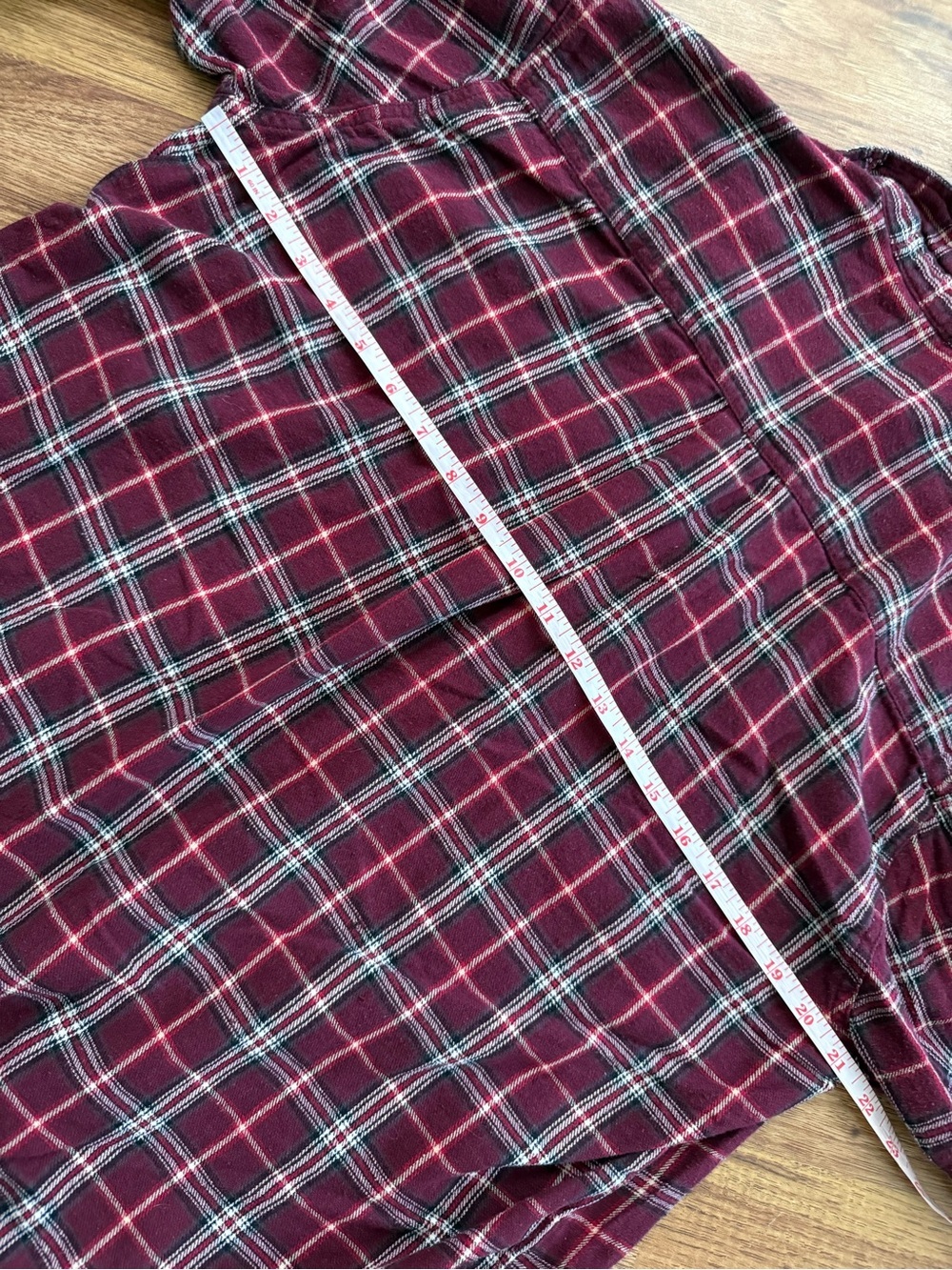 Wrangler Men's Red Plaid Long-Sleeve Button-Down Shirt - Picture 9 of 13